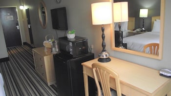 Room, Multiple Beds, Non Smoking