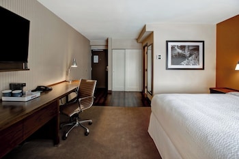 Room, 1 King Bed, Non Smoking, Tower