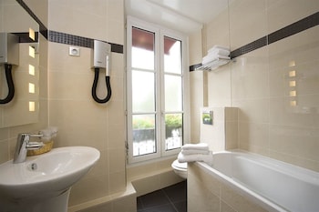 Double Room, 1 Double Bed, Bathtub