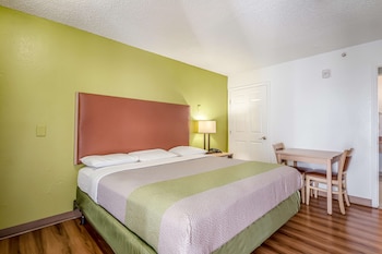 Standard Room, 1 King Bed, Non Smoking, Refrigerator & Microwave
