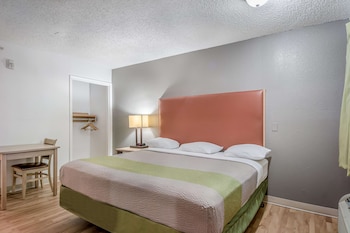 Standard Room, 1 King Bed, Non Smoking, Refrigerator & Microwave
