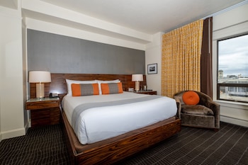 Deluxe Room, 1 King Bed