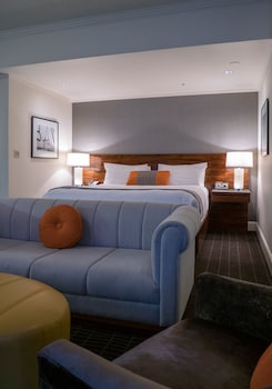 Junior Suite, 1 King Bed