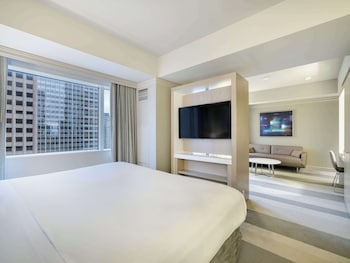Superior Suite, 1 King Bed (Business Class)