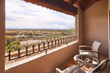 Deluxe Room, 2 Queen Beds, Mountain View