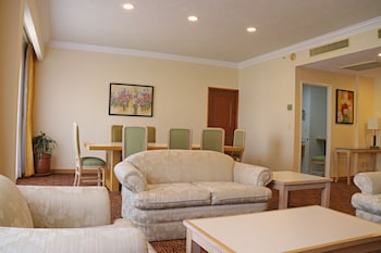 Suite, Multiple Beds