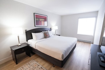 MODERN | Hotel Room