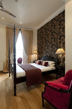 Luxury Suite