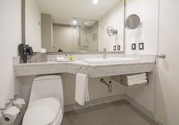 Classic Room, 2 Double Beds, Accessible