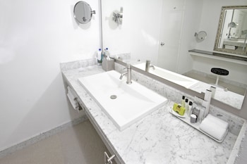 Junior Suite, 1 King Bed