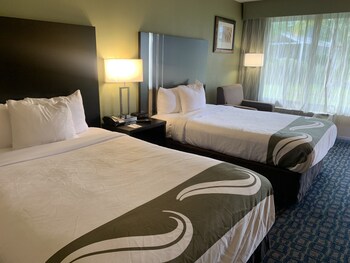 Standard Room, 2 Queen Beds, Non Smoking