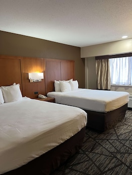 Standard Room, 2 Queen Beds, Non Smoking, Refrigerator & Microwave