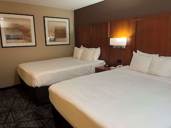 Standard Room, 2 Queen Beds, Non Smoking, Refrigerator & Microwave