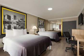 Business Suite, 1 Bedroom, Non Smoking (2 Doubles)