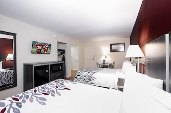 Deluxe Room, 2 Double Beds, Accessible, Non Smoking