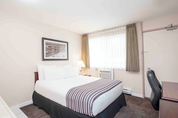 Standard Room, 1 Queen Bed, Kitchenette