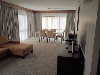 Executive Suite, Multiple Beds, Non Smoking