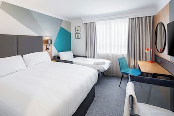 Standard Room, 1 King Bed with Sofa bed