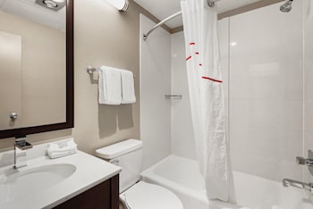 Suite, 2 Queen Beds, Non Smoking, Kitchenette