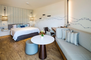 Deluxe Sea View King
