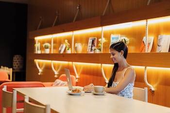 Horizon Club, Room, City View
