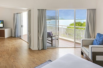 One Bedroom Suite Twin