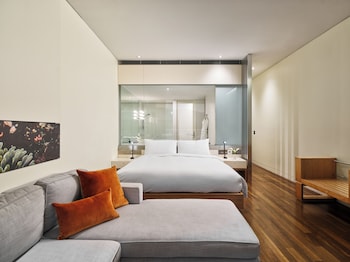 Horizon Club, Room, City View