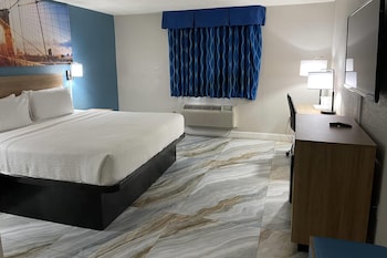Room, 1 King Bed, Accessible, Non Smoking (Mobility)