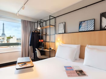 Comfort Room, 1 Double Bed (Eiffel Tower View)