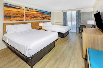 Room, 2 Queen Beds, Non Smoking