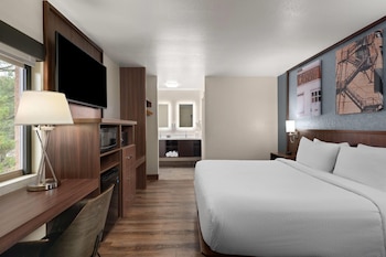 Superior Room, 1 King Bed, Non Smoking
