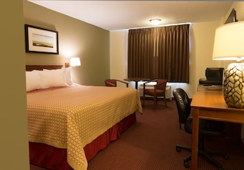 Economy Room, 1 King Bed, Smoking