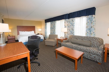 Suite, 1 King Bed, Accessible, Non Smoking