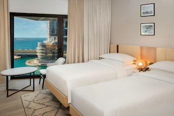 Club Room, 2 Twin Beds, Resort View