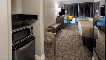 Standard Room, 2 Double Beds, Non Smoking, Microwave