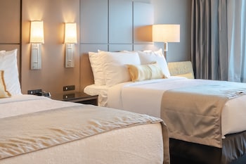 Standard Room, 2 Double Beds, Non Smoking, Microwave
