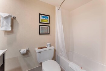 Room, 2 Queen Beds, Accessible, Non Smoking