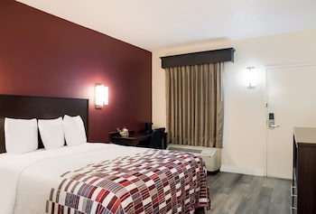 Deluxe Room, 1 Queen Bed, Non Smoking
