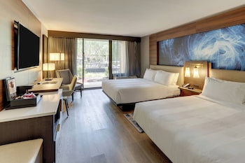 Room, 2 Queen Beds, Courtyard View