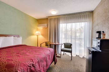 Standard Room, 2 Double Beds, Non Smoking