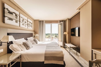 Superior Room (Golf View)