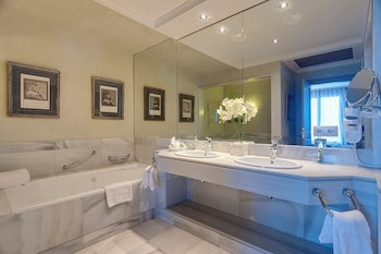 Suite, Hot Tub (Terrace)