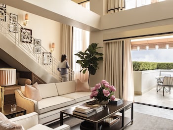 Townhouse Suite