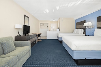 Standard Room, 2 Queen Beds (Western View)