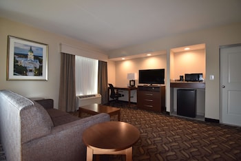 Family Room, 2 Queen Beds, Non Smoking (with Sofabed)