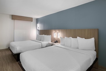 Suite, 2 Queen Beds, Non Smoking, Refrigerator & Microwave