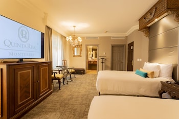 Master Suite Two Beds