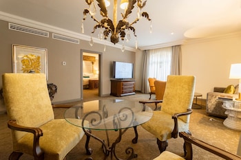 Governor Suite King