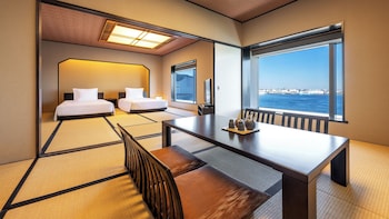 Suite, 1 Twin Bed (Japanese Style, Up to 4 Guests)