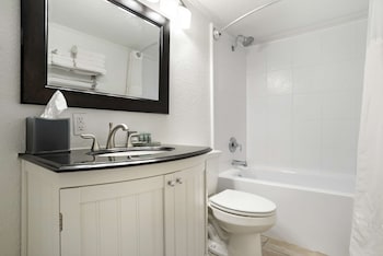 Suite, Multiple Beds, Non Smoking, Kitchenette (Street View)